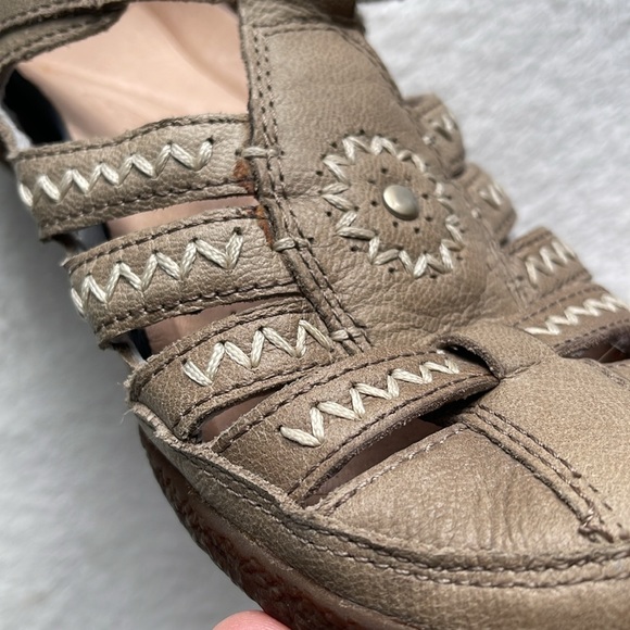 Keen All Rounder Tan Sandals Women’s Size 7 - Picture 9 of 9